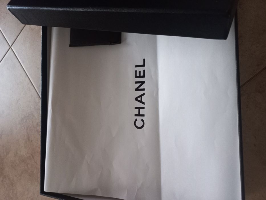 Брендові коробки Chanel Louis  Valentino Kors Prada