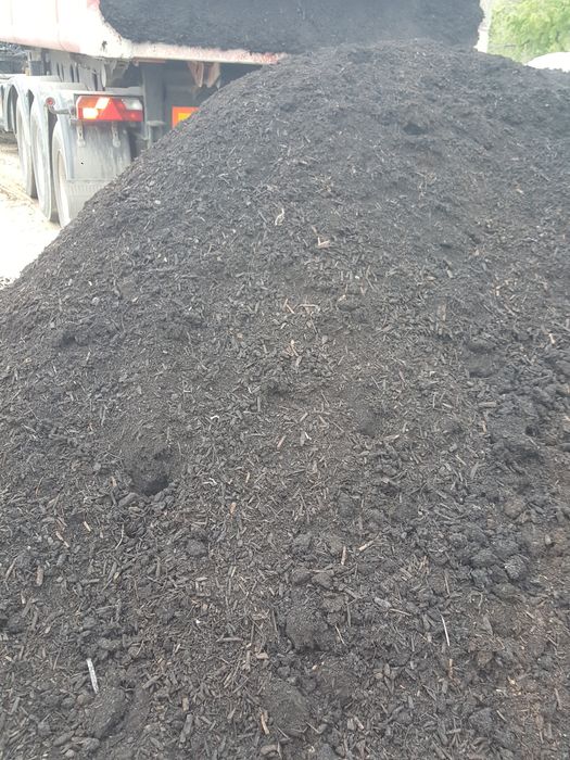 Ziemia na tony  pod trawniki kompost substrat czarnoziem