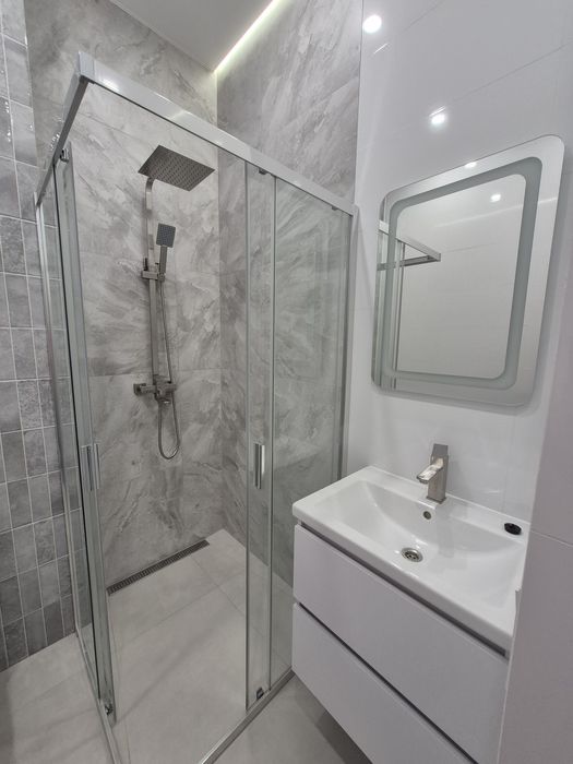 Срочно! Продам  квартиру в Новострое