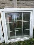 2x okno plastikowe 110x122 ze szprosem (pvc, biale 110x120 kratka)