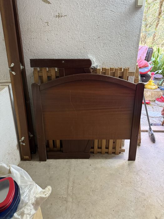 Cama de solteiro + Colchao
