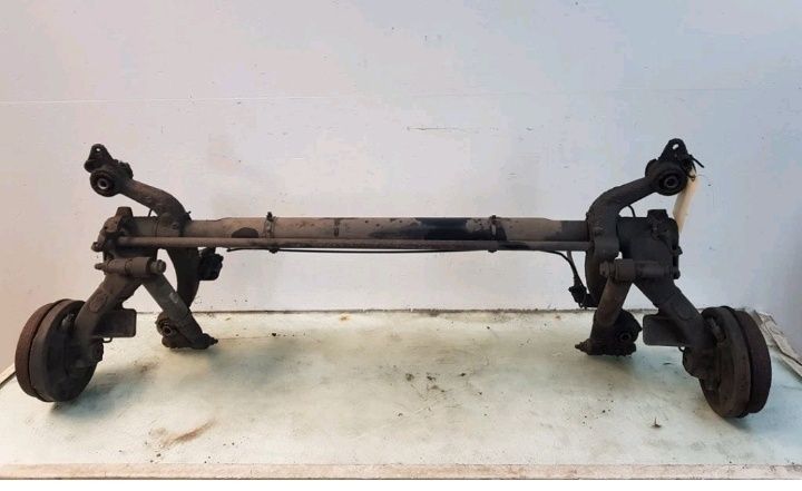 Eixo traseiro peugeot 206 ano 2004