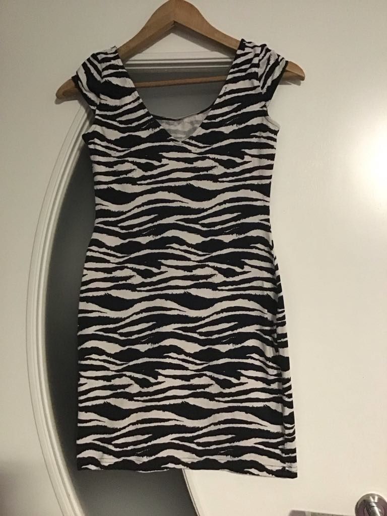 Sukienka zebra rozm.S H&M