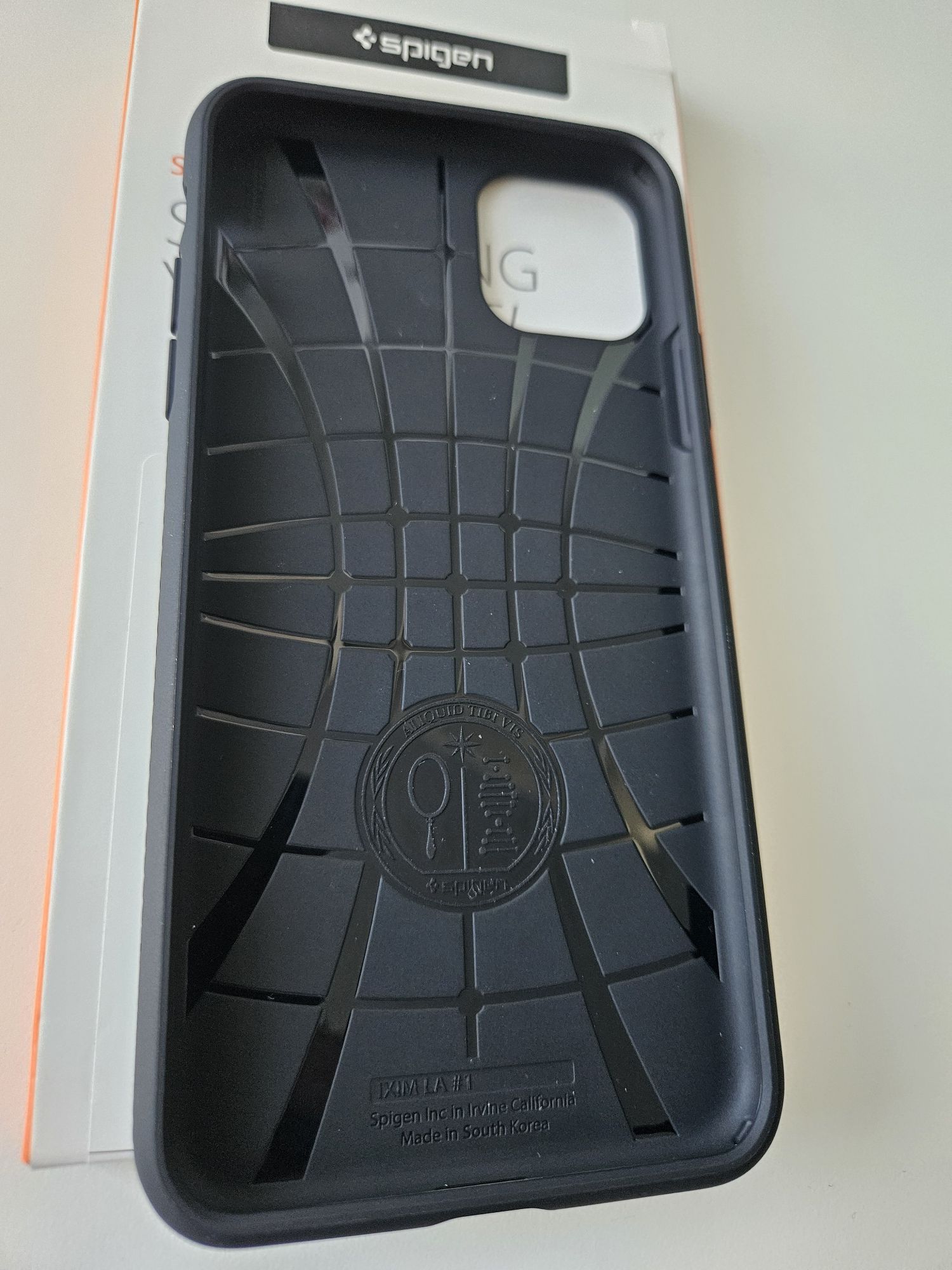 Etui iPhone 11 Pro Max Spigen