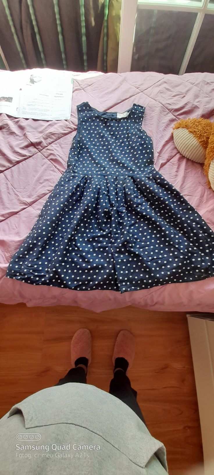 Vestido azul escuro às bolinhas 10-11 anos