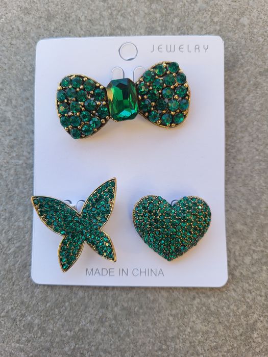 Zestaw broszek świątecznych