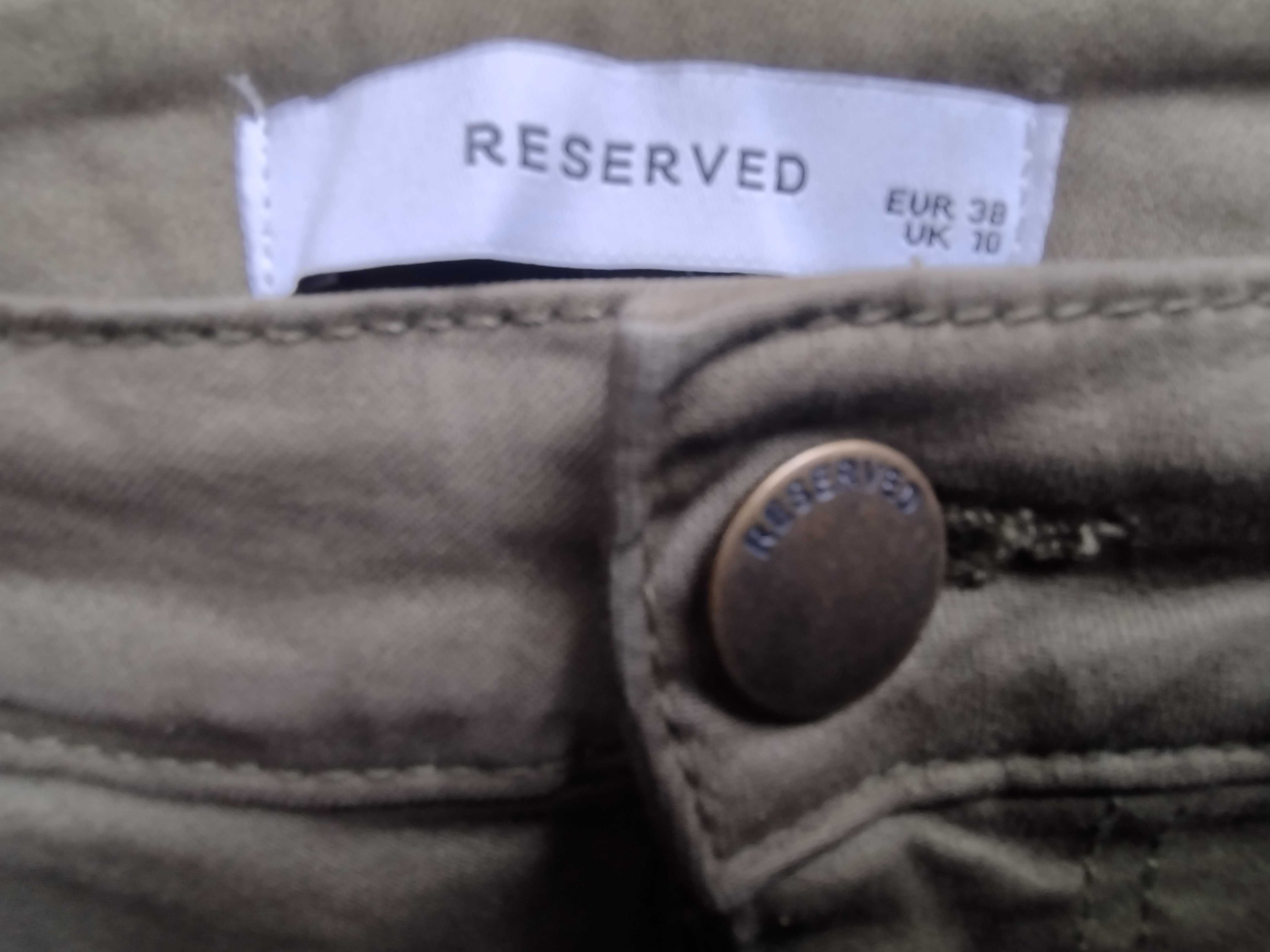 Spódnica Reserved w kolorze khaki rozm. 38