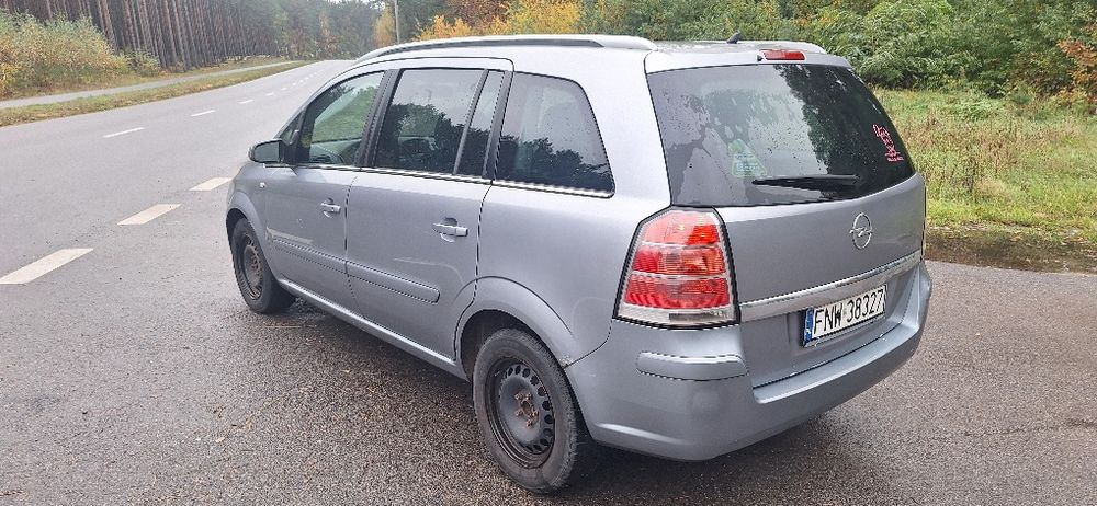 Zafira B 1.6 2007 nowy rozrząd Okazja.Siedem osób