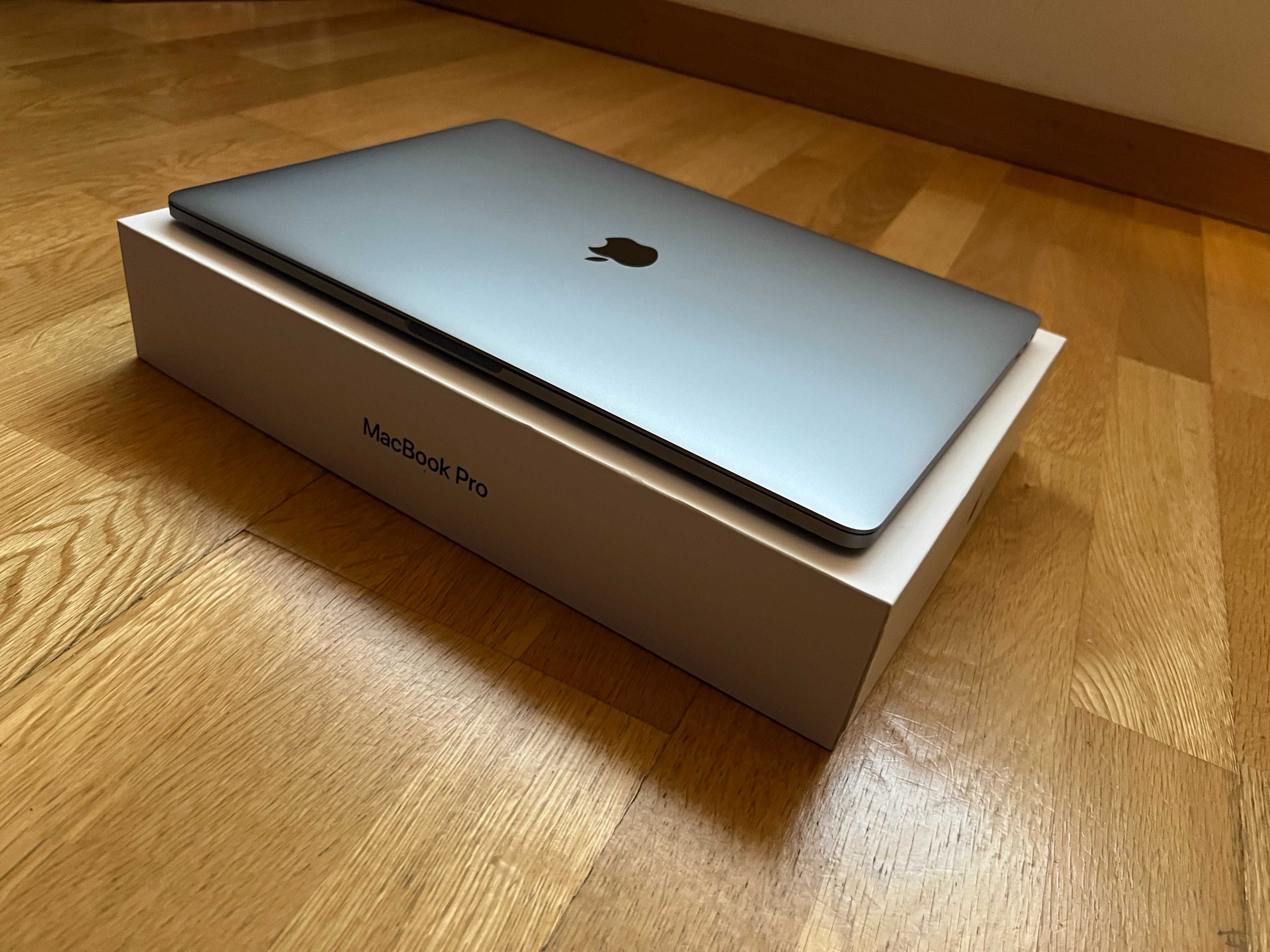 (Como NOVO) MacBook Pro 15,4'' Cinzento Sideral com Fatura