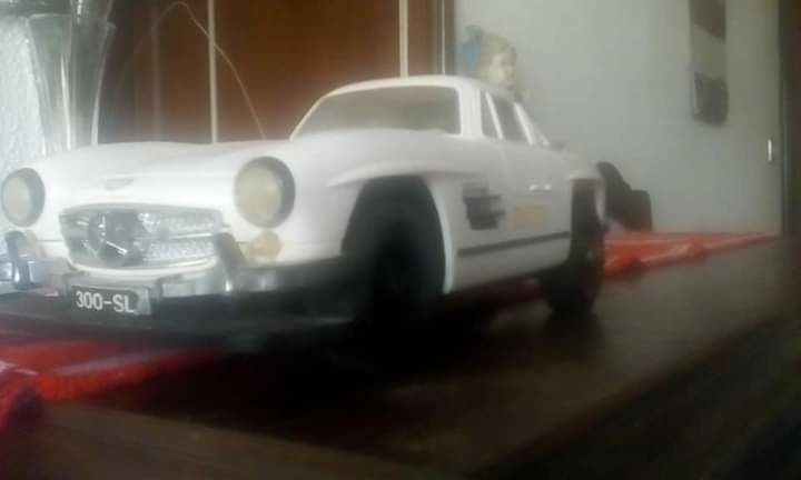 Vendo Mercedes Benz 300 SL RC + comando já com antena