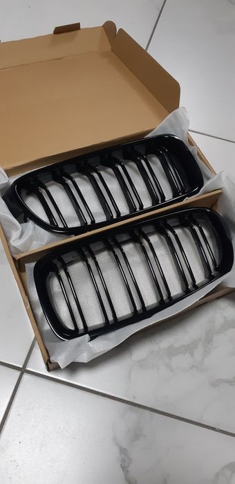 Решетки  ,ноздри в стиле M для BMW f30 f10 f11 f18 f15 f16 f25 e70