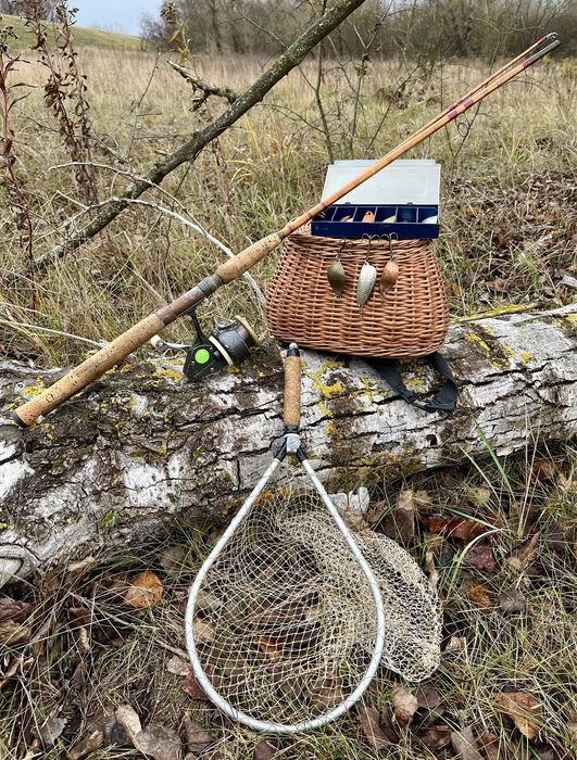 Unikatowy zestaw spinningowy retro z XX wieku dla koneserów wędkarstwa