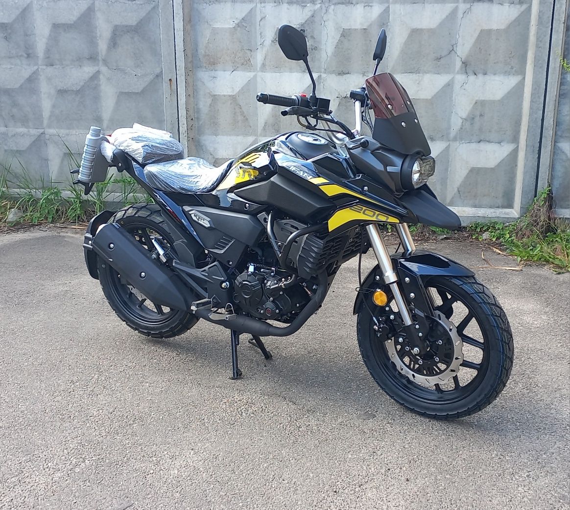 Мотоцикл Lifan KPT200-4V