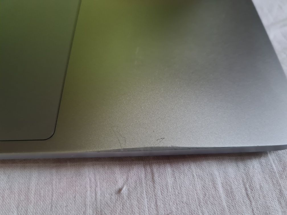 Продам MacBook Pro 15"
