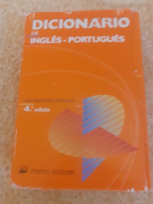 Dicionário Inglês-Português, Porto Editora, c/suporte em capa dura