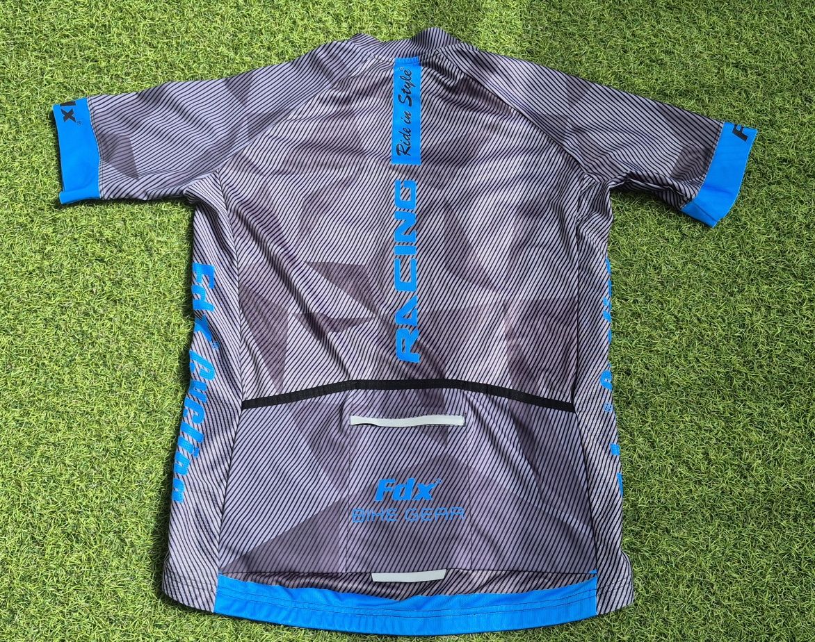 Koszulka kolarska FDX Cycling rozmiar L

- rozmiar: L

- stan: nowa be