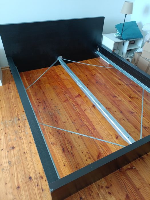 Rama łóżka MALM 160 x 200 + belka SKORVA