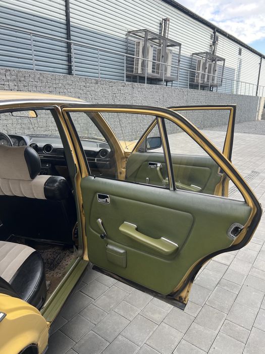 Мерседес     123