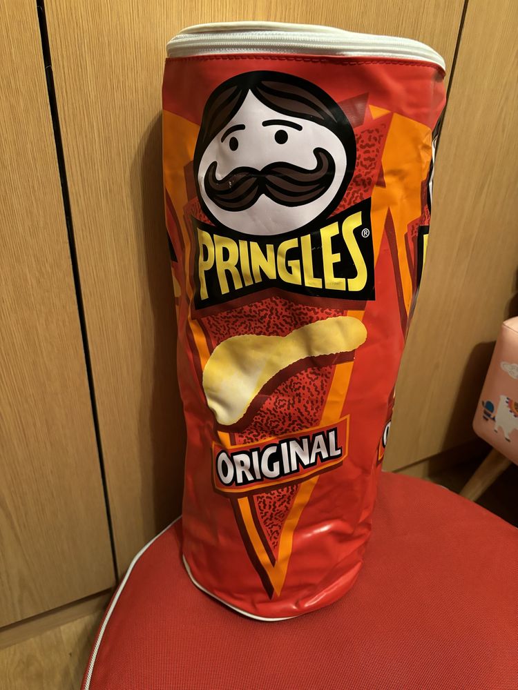 Saco / mochila com formato de lata de batatas Pringles - novo