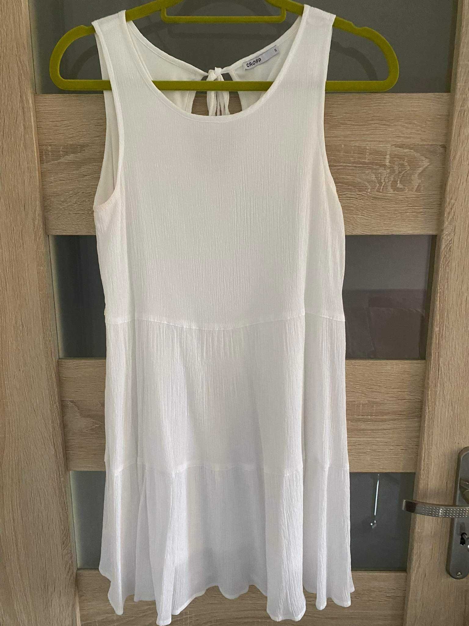 Biała sukienka cropp S