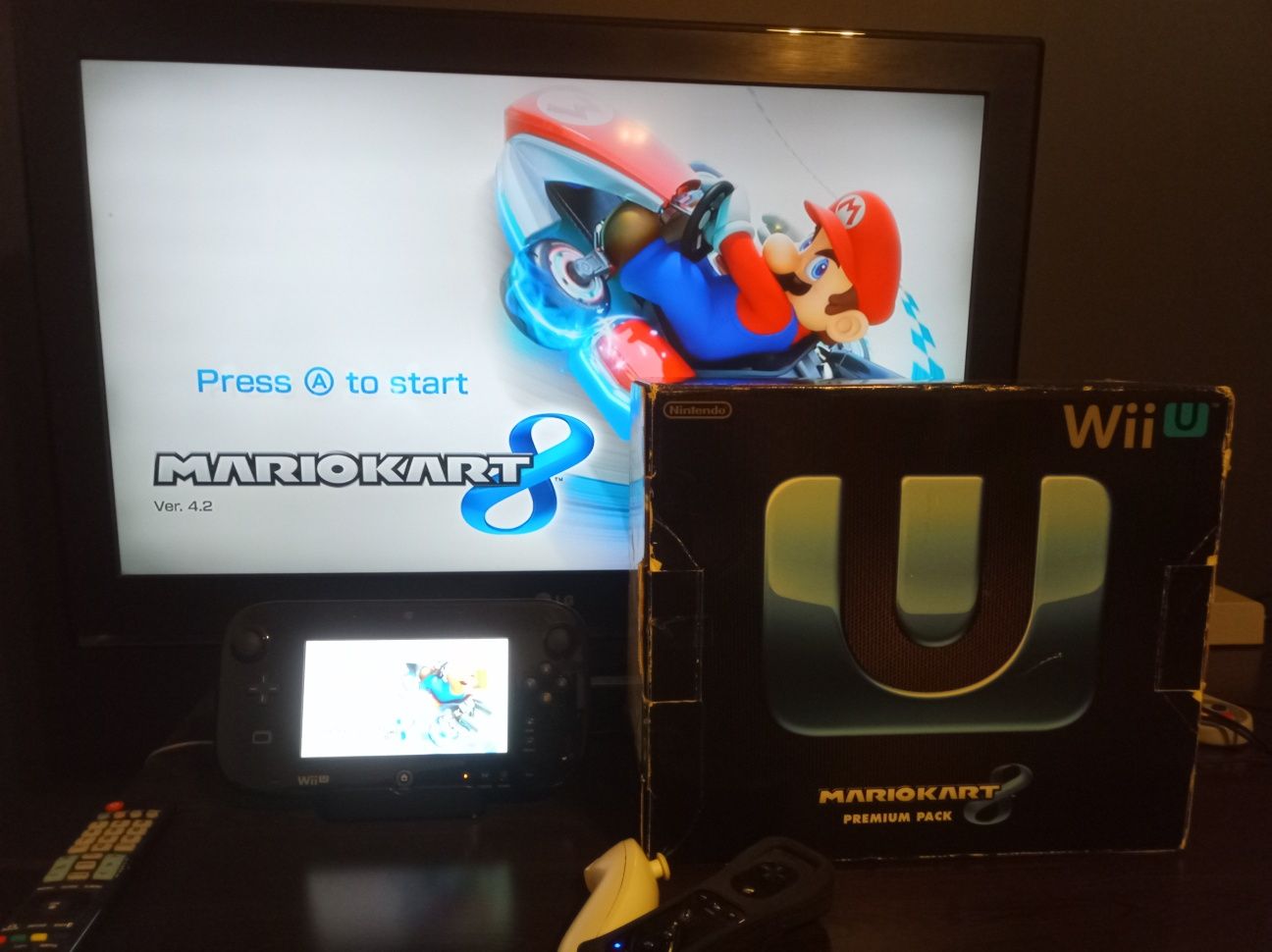 Nintendo Wii U Mario Kart 8 Premium Pack 32 GB + 500 GB - polecam!