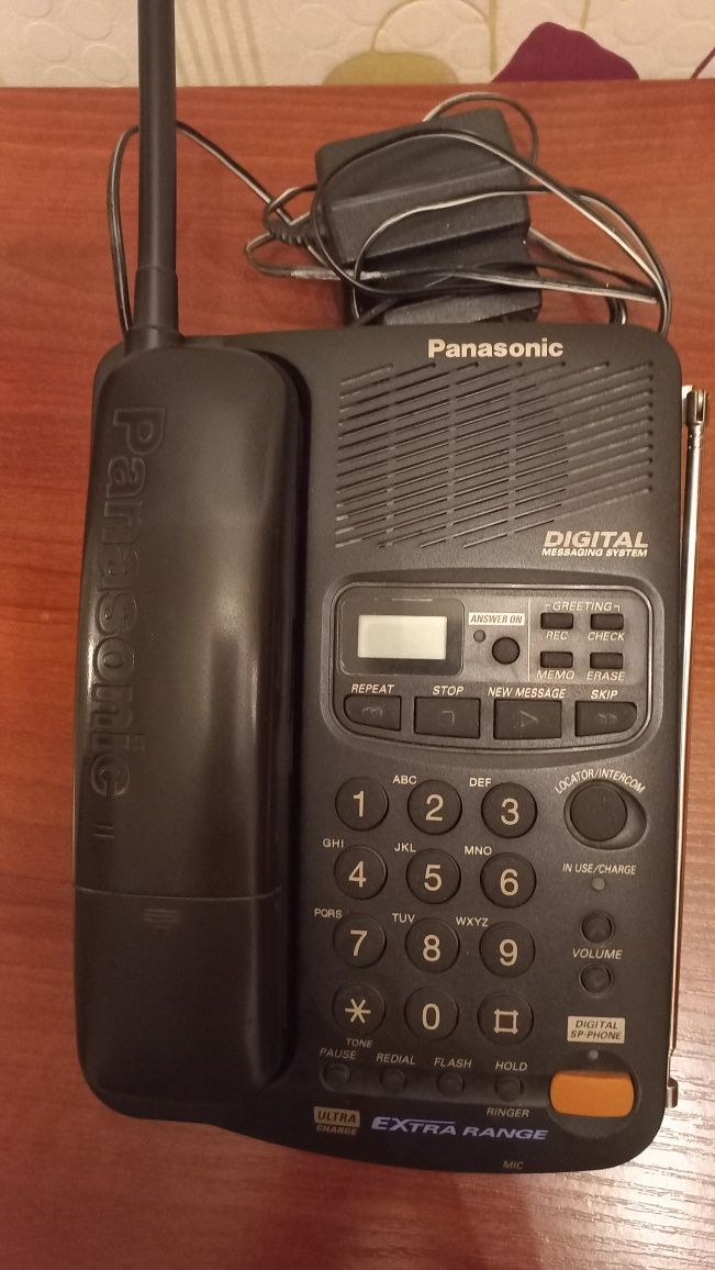 Телефон  Panasonic