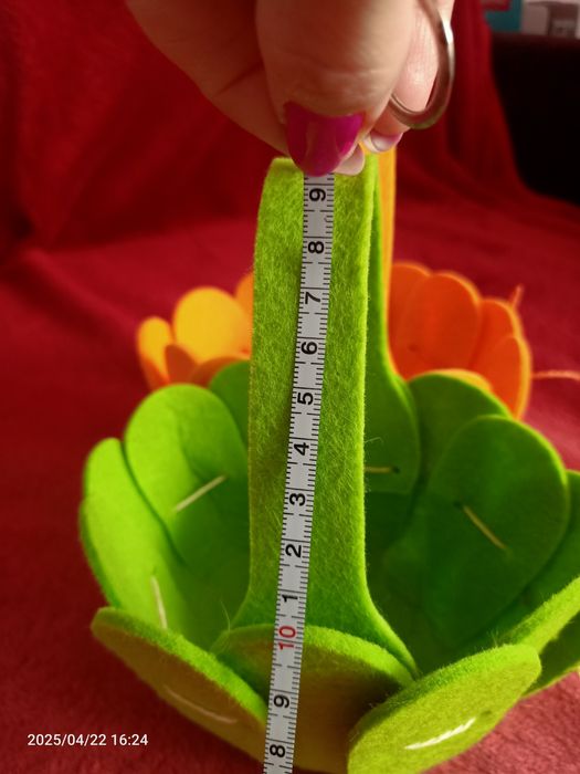 Koszyczki wielkanocne z filcu , 2 szt. dla rodzeństwa, jak nowe!