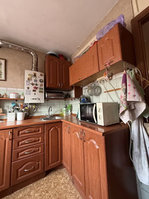 Трикімнатна квартира з ремонтом біля ТЦ! Без комісії!