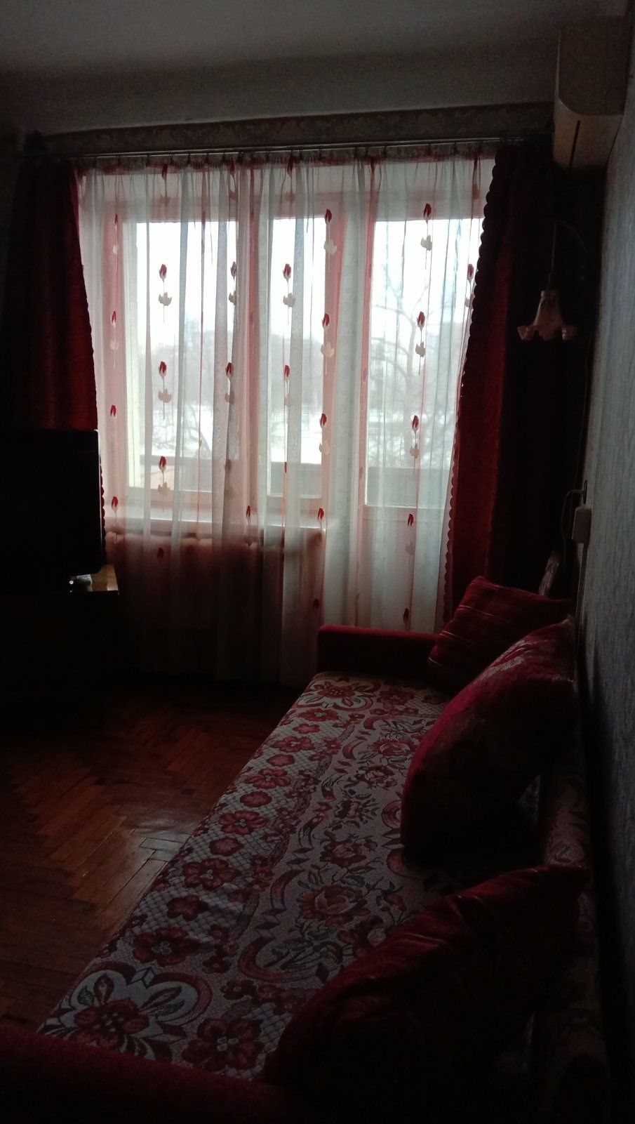 Здам 2х кімнатну квартиру в центрі міста.