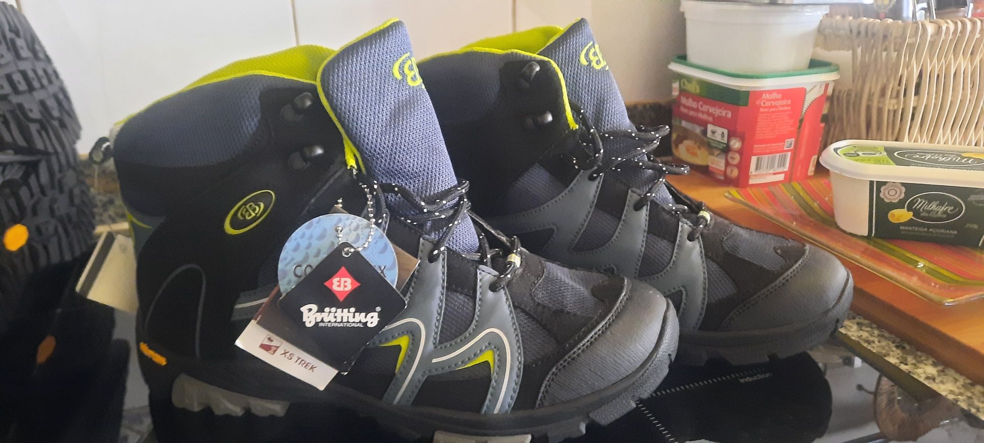 SÓ HOJE ! Vendo Tenis Bota Caminhada Brütting NOVOS