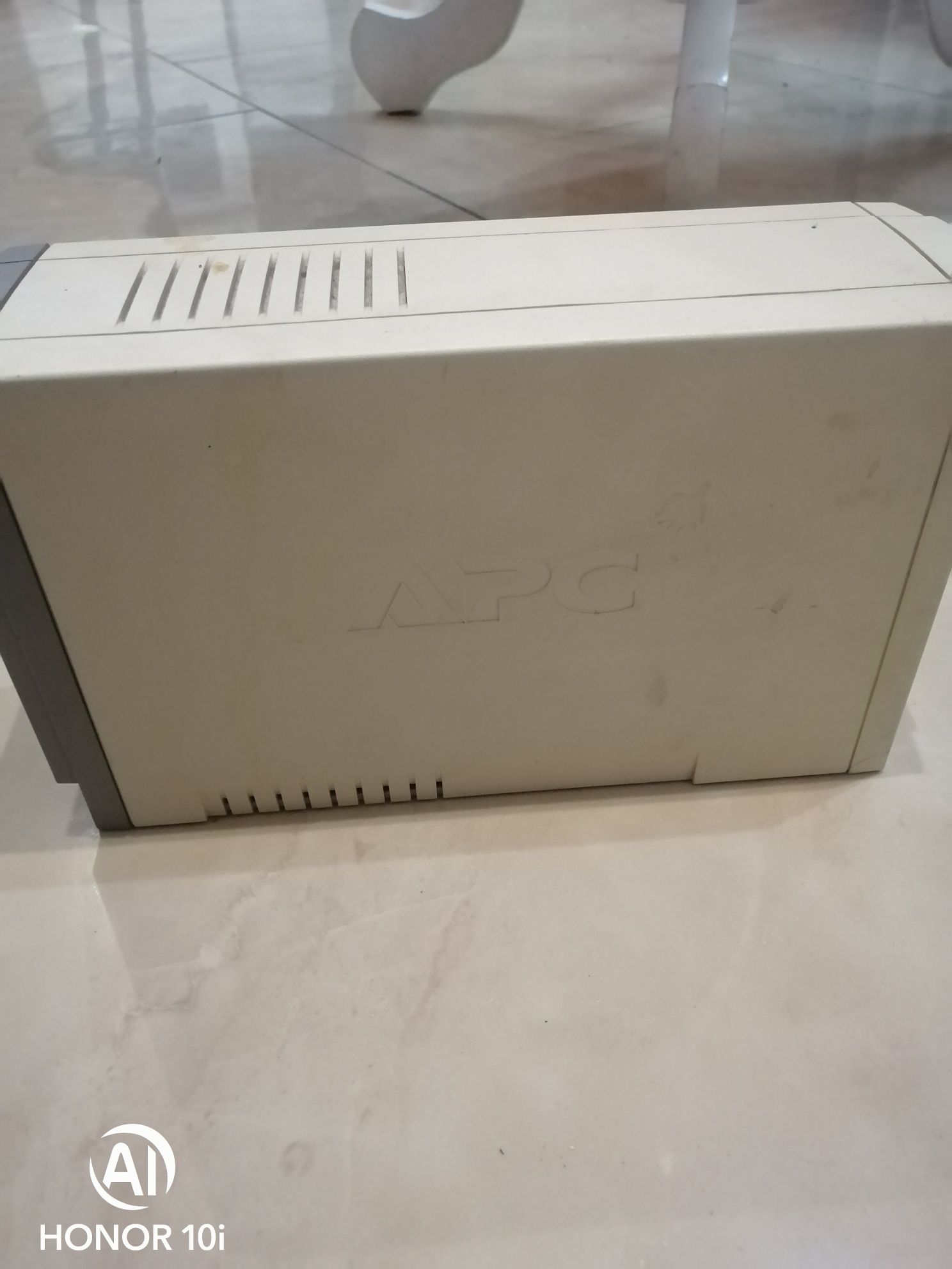 Безперебойник ИБП АРС ВАСK-UPS CS 500