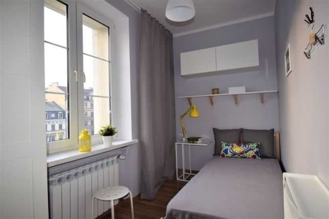 TARGOWA Centrum miasta! Metro 1 min! SWPS KOŹMIŃSKI UW