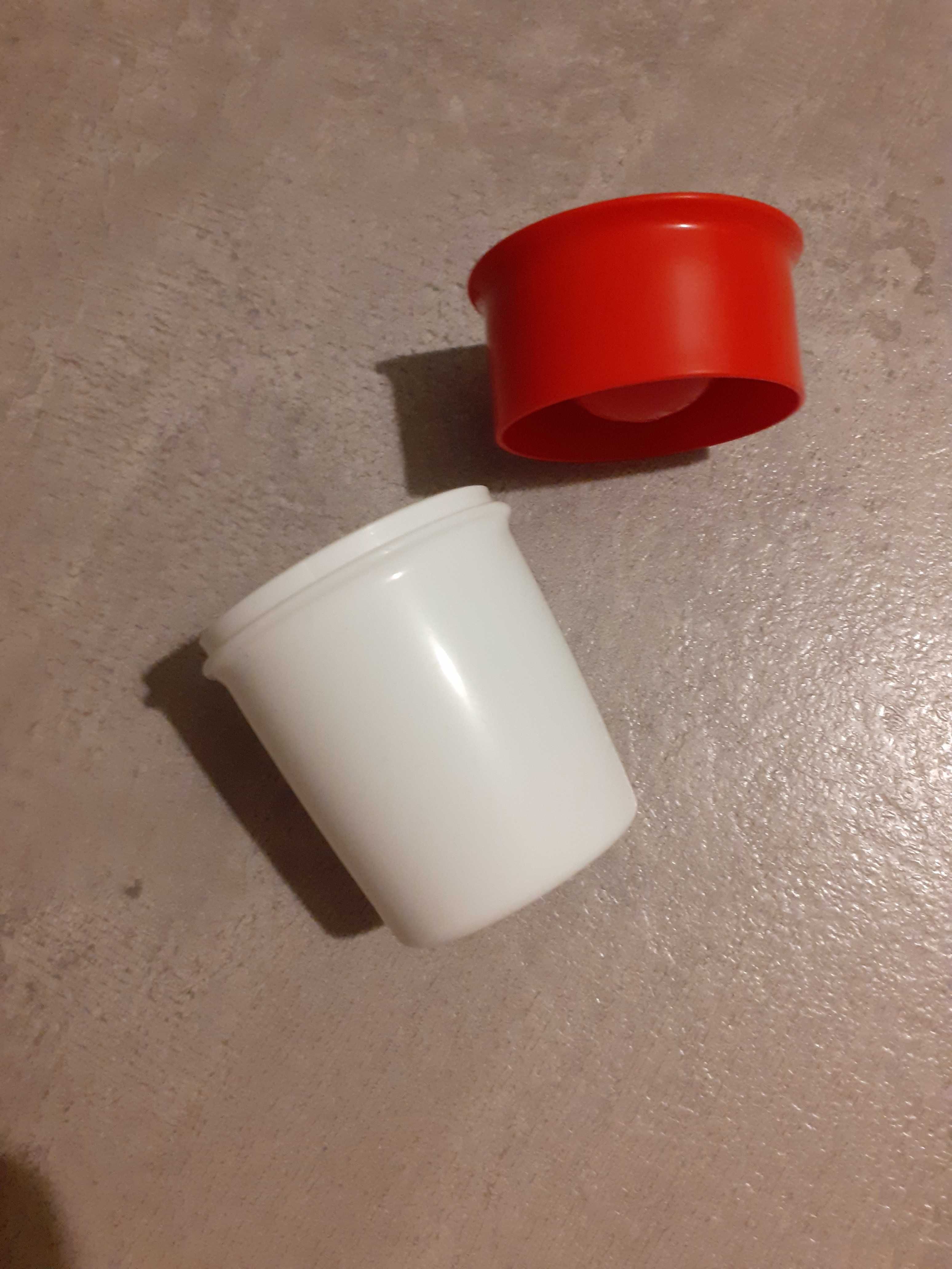Pojemnik na jajko tupperware