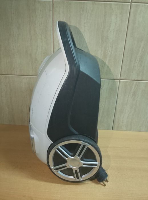 Odkurzacz Amica Sumam VM 6011 moc 700W NIESPRAWNY