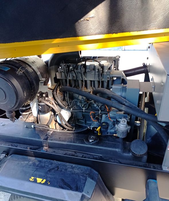 Sprężarka kompresor spalinowy Atlas Copco XAS 77 zarejestrowany