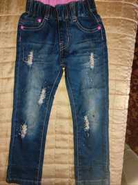 Spodnie jeansowe dla dziewczynki 98/104