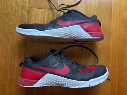 nike metcon 1 og banned
