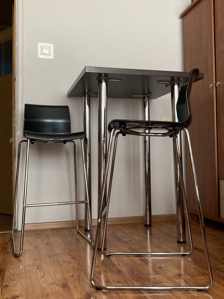 Stołki barowe GLENN Ikea + wysoki stół