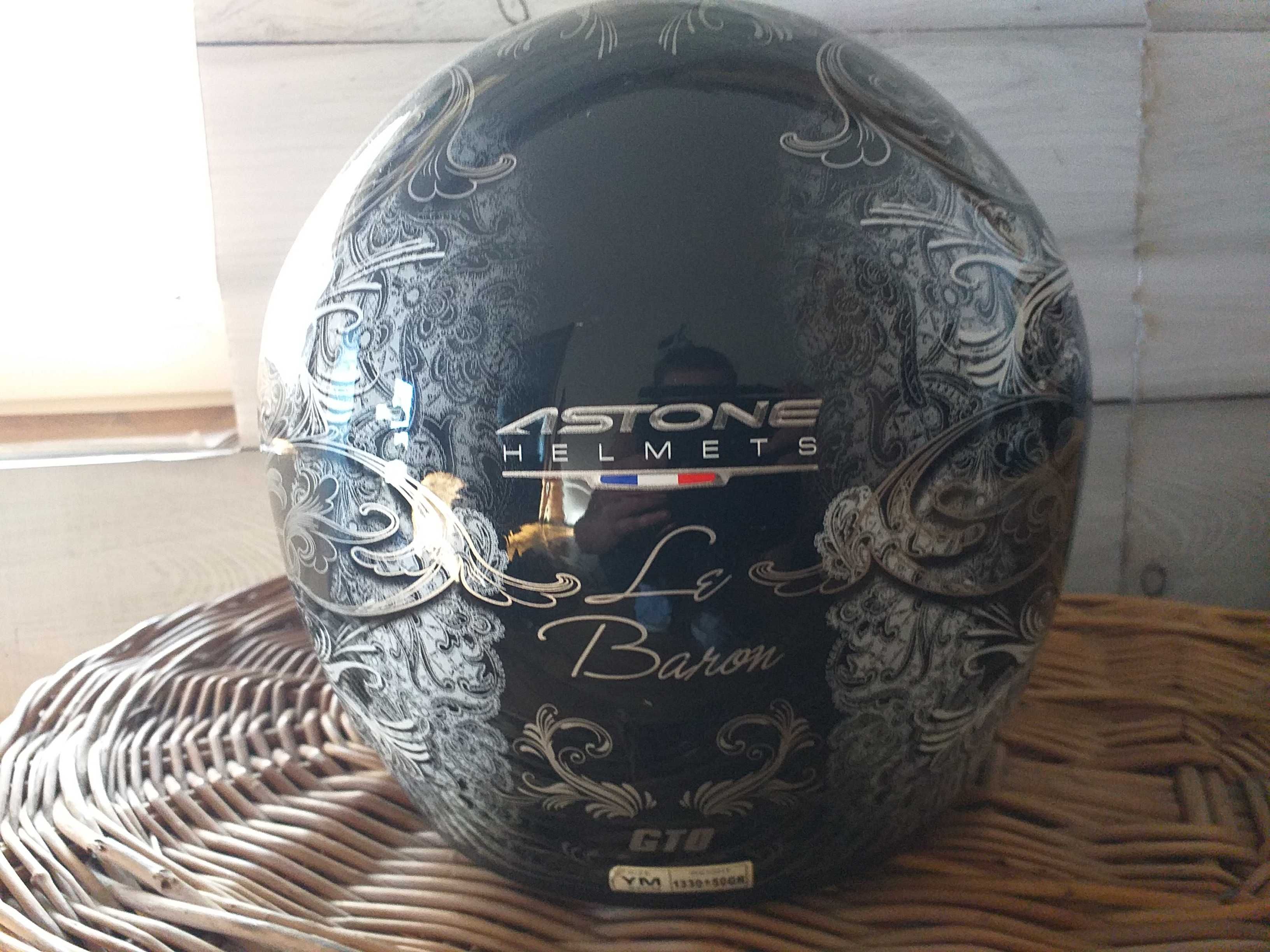 Kask damski moto rozm. 52