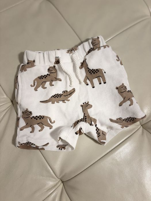 Spodenki niemowlęce