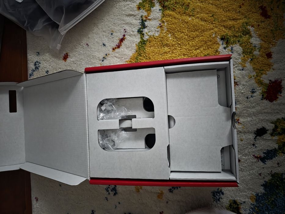 Pack Nintendo Switch OLED – Dock + Caixa + Acessórios + Comando LED