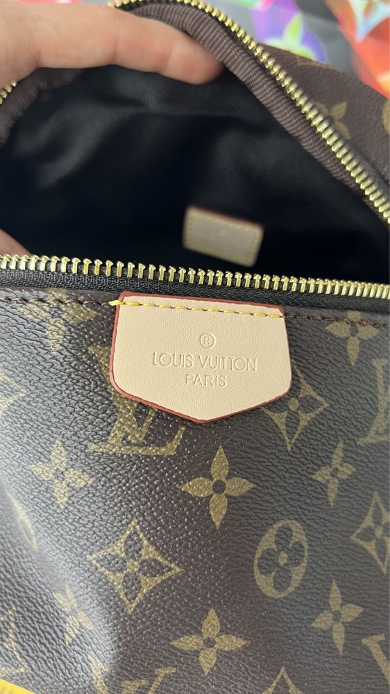 Nerka saszetka biodrówka Louis Vuitton monogram Canvas Bumbag lv