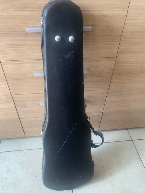 Futerał na skrzypce 4/4  oldschool starszego typu 78x24x10 na ścianę