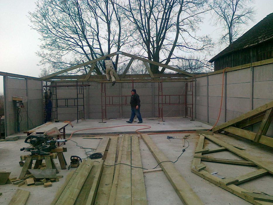 Garaże, budynki, domki, hale, ogrodzenia z płyt betonowych