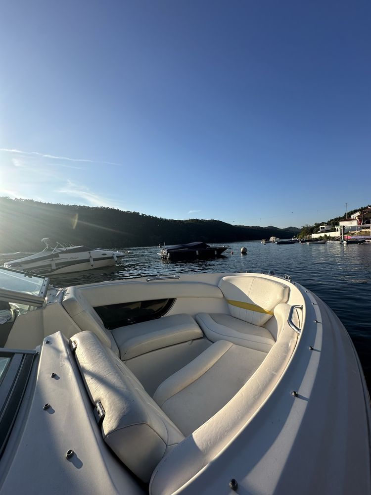 Barco Regal 2200