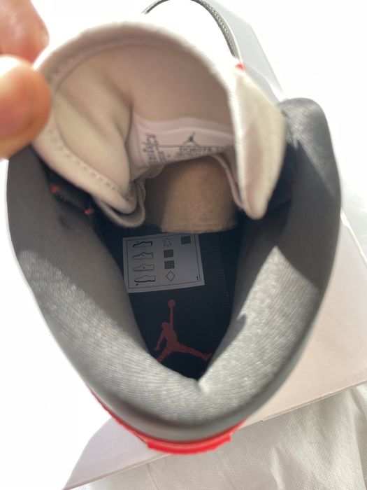 Air Jordan 1 Mid SE Black Toe 2022
