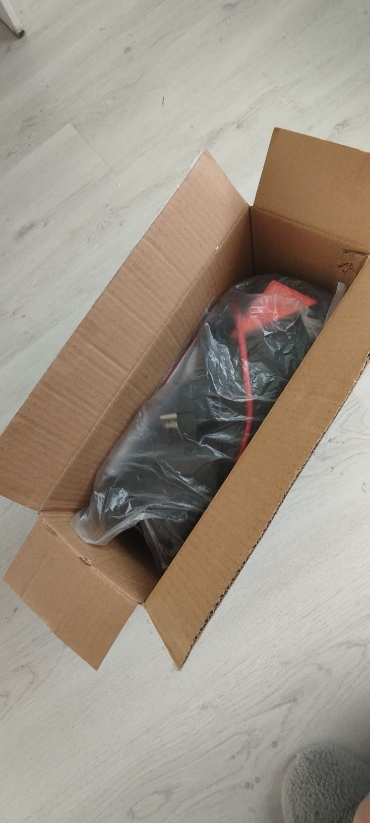 UPS джерело безперебійного живлення