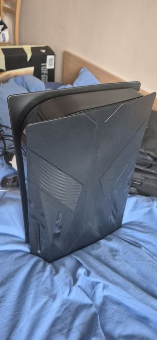 PlayStation 5 z napędem 825 gb+ pad biały+ panele czarne+ plecak+ okab