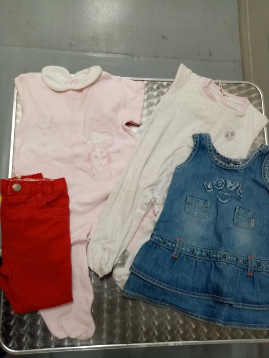Roupa de bebé em lotes em 2a mão em bom estado