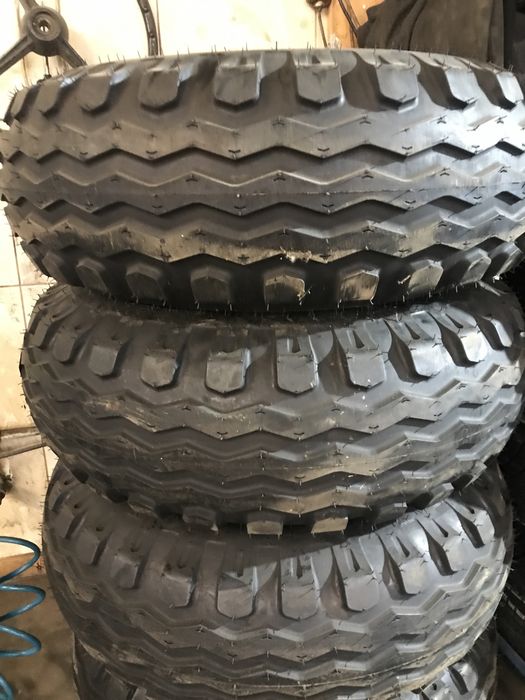 Koła balonowe  11.5/80-15.3/14PR  do przyczpy lub rozrzutnika